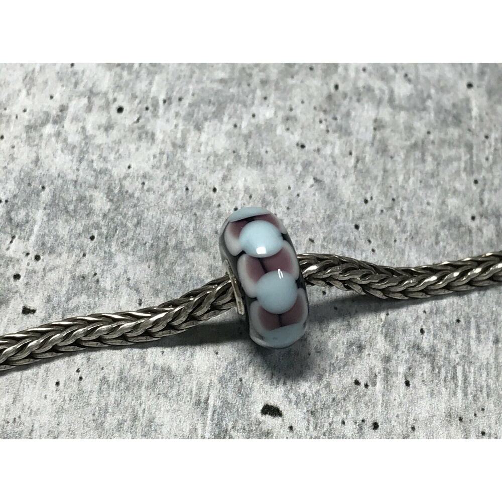 Trollbeads Glass Troll Bead ~ DOLLY ~ Retired 2010